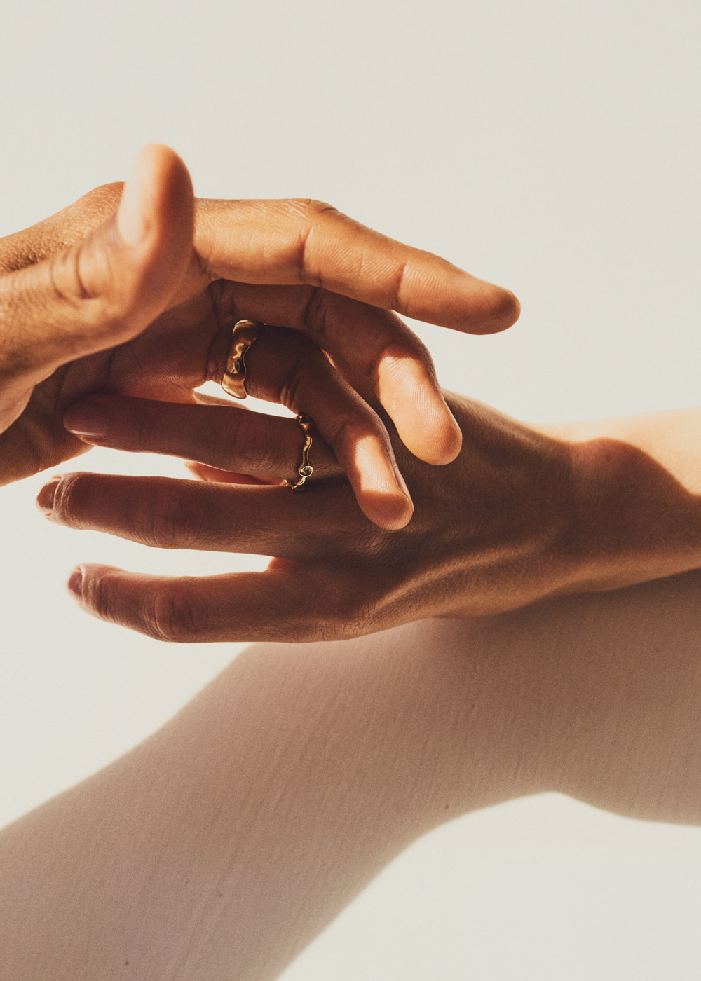 AKVA-Jewellery-Spuma-Wedding-Band-02